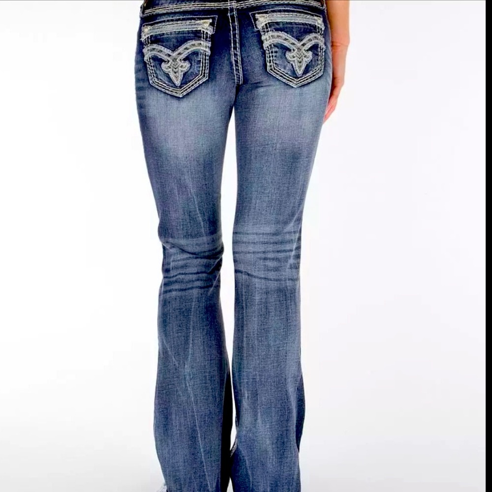 Rock Revival Parol Easy Boot Jean. Size 32. 32x31. 31 inch
inseam. Distressed
